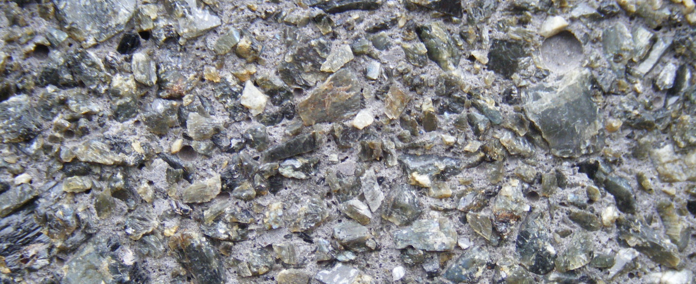 FABRINO Amitol Betonfassade gewaschen Waschbeton 1