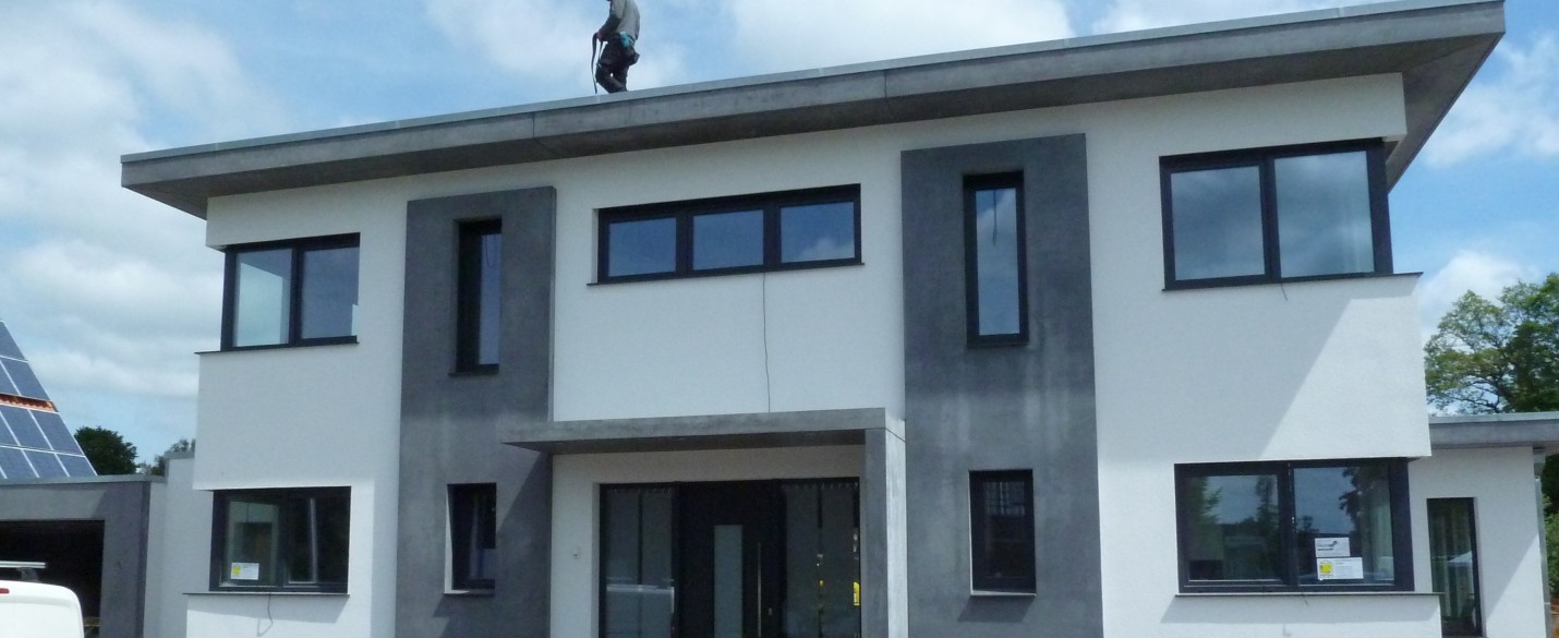 FABRINO Betonfertigteile anthrazit Einfamilienhaus REBOxid