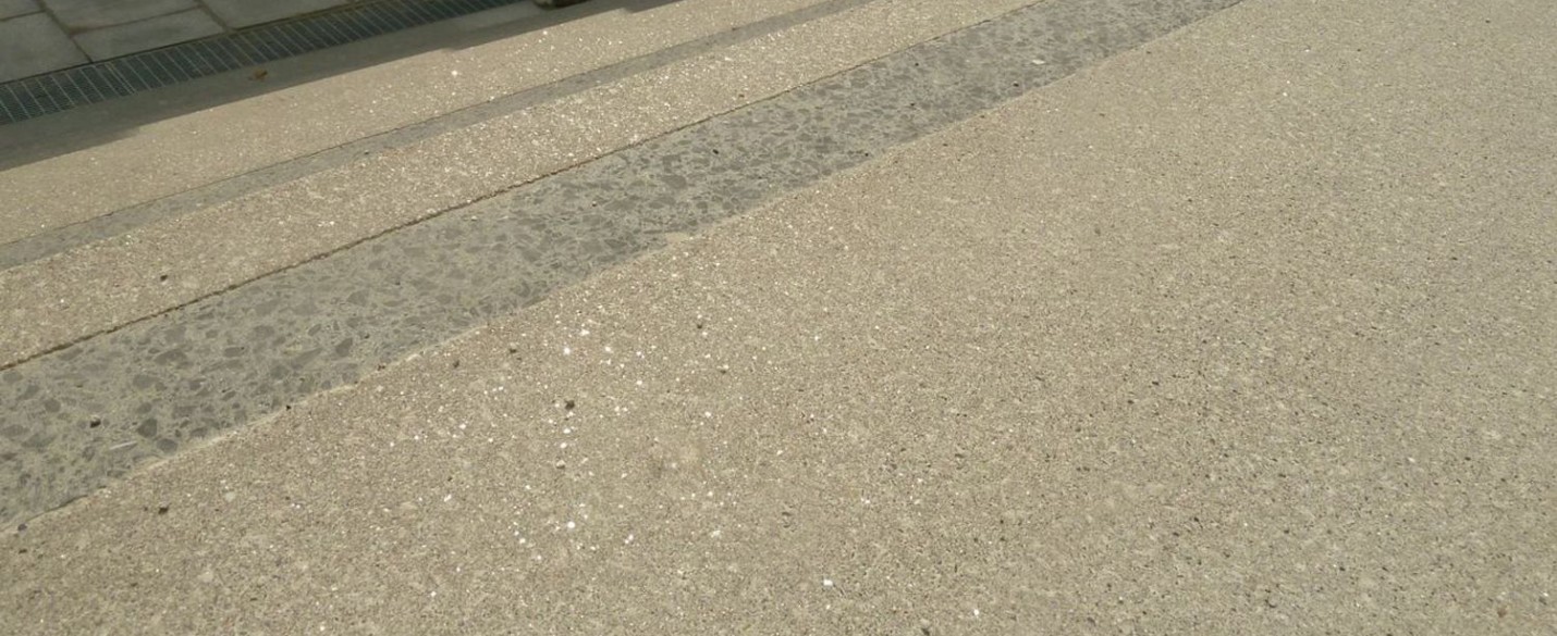 FABRINO Treppenanlage gesäuert Rutschsicherheit Betogel 1