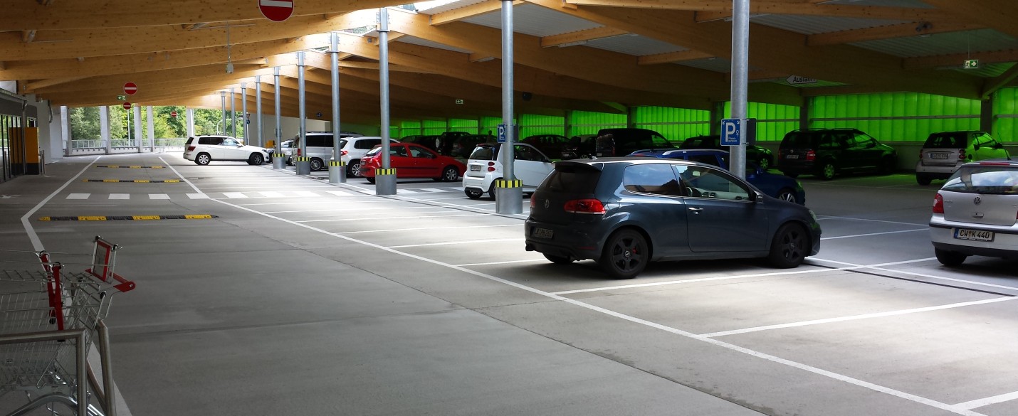Park- und Anlieferbereich Fachmarktzentrum mit High Grade Faserbewehrung (1)
