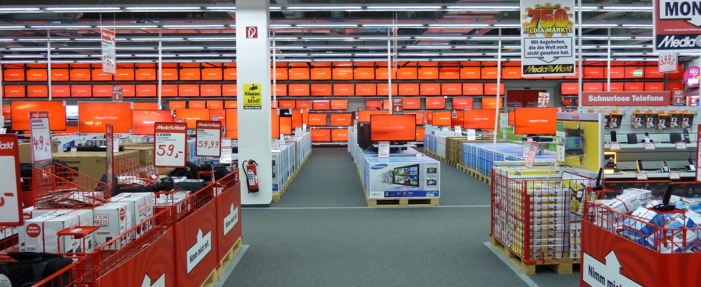 Rohbetonsohle mit High Grade Elektrofachmarkt (5)